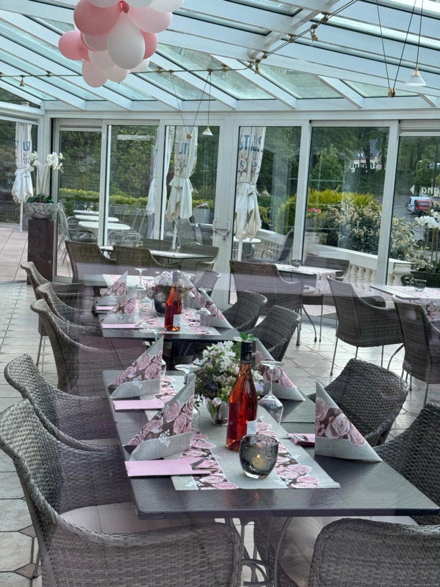 Hotel Schwanenweiher Bad Bertrich Exterior photo